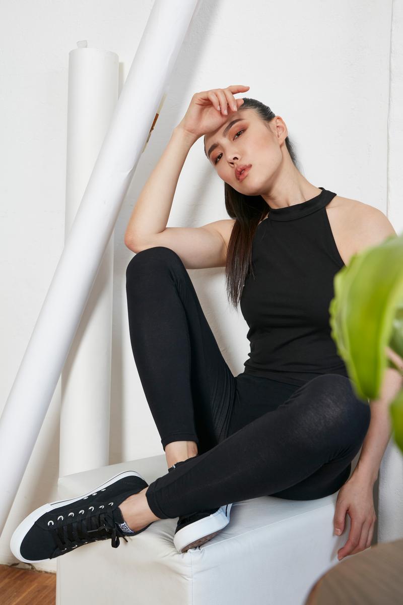 Womens turtleneck short top