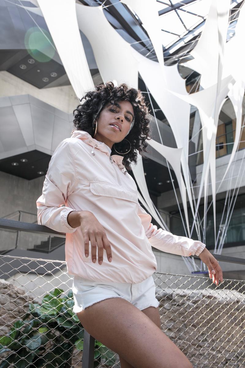 Women's basic pullover jacket