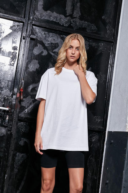 Women's oversized boyfriend tee