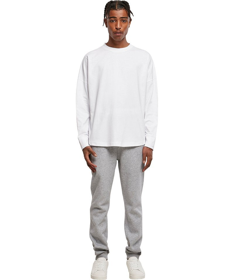 Oversize cut on sleeve long sleeve